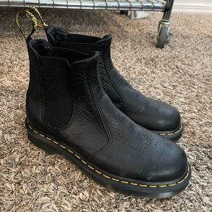 Dr. Martens 2976 Chelsea Boot